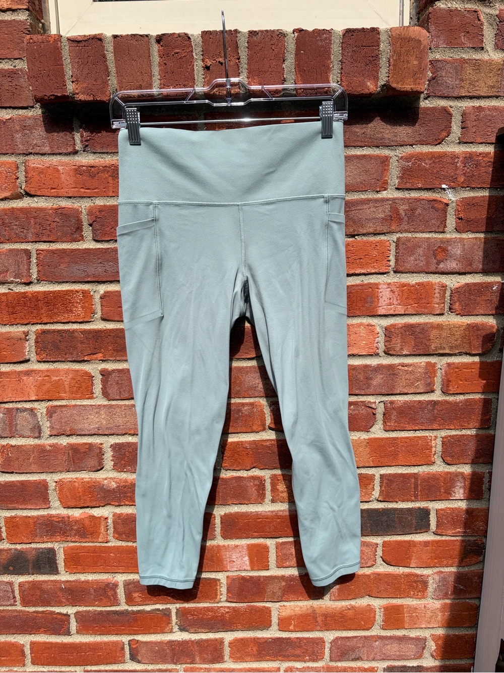 Women's Athleta Salutation Stash Pocket 7/8 Tight Leggings Light Blue Medium